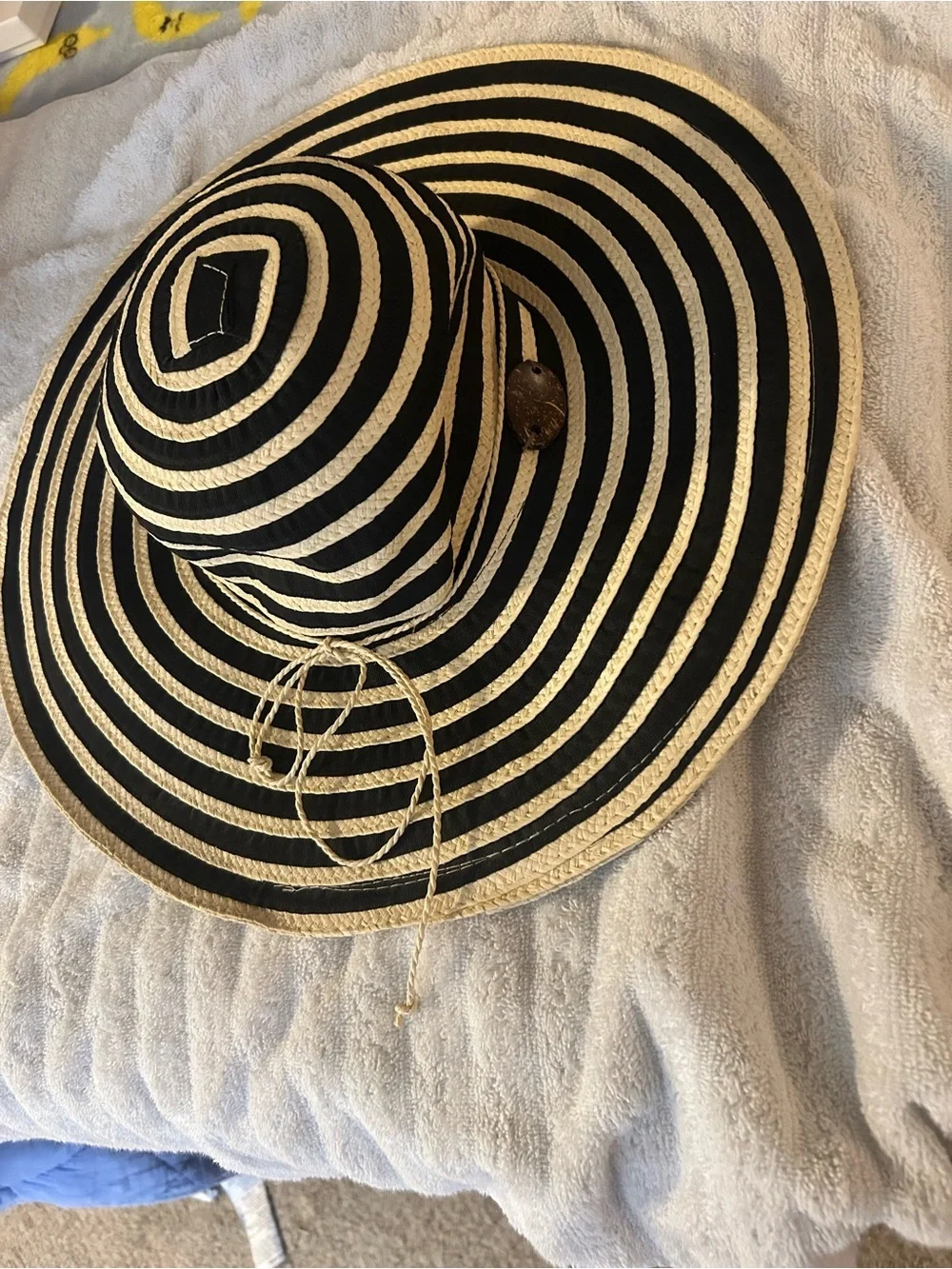 Striped Wide-Brim Sun Hat in Black and Natural